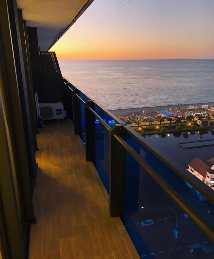 Orbi City Suite Batumi Exteriér fotografie